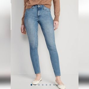 Old Navy High-Waisted Rockstar Super Skinny Jean's Size 20